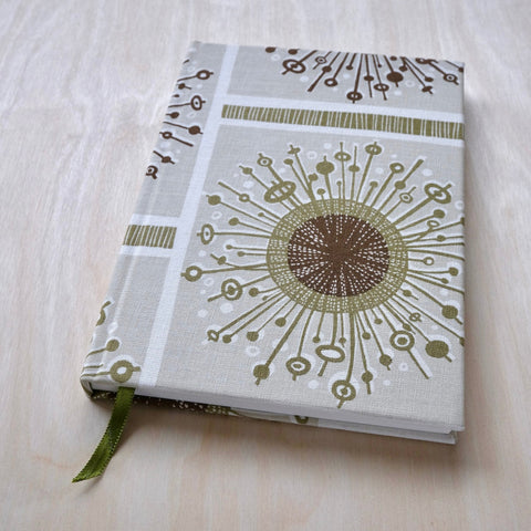 Angie_Lewin_Seedheads_Sage_Brown_Front_cover